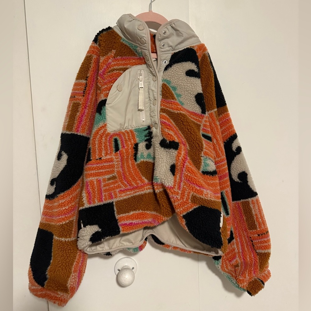 NWOT Free People hit the slopes fleece pullover women’s size small